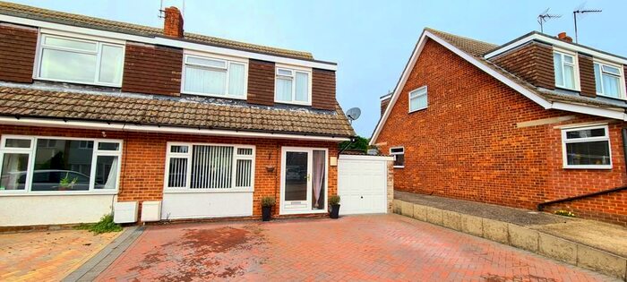 3 Bedroom Semi-Detached House To Rent In Lavender Close, Tiptree, CO5