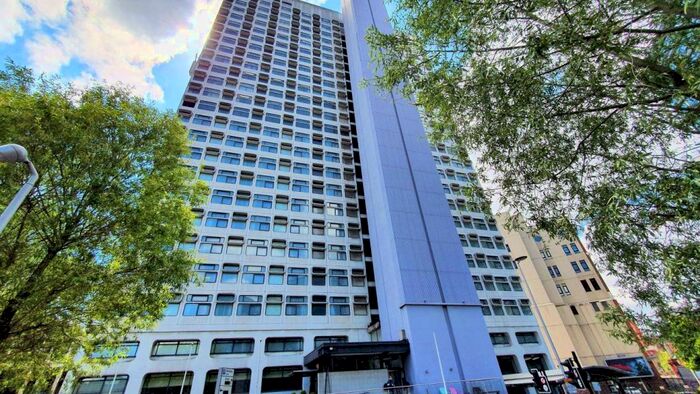 2 Bedroom Apartment To Rent In City Heights, Victoria Bridge, M3