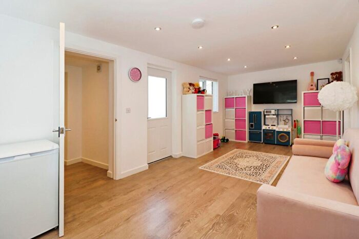 4 Bedroom Detached House For Sale In Viola Way, Lyde Green, Bristol, BS16