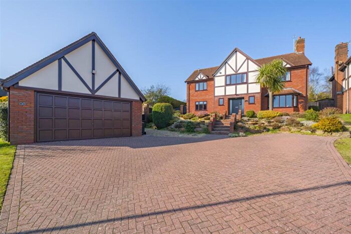 5 Bedroom Detached House For Sale In Oldfield Gardens, Wirral, CH60