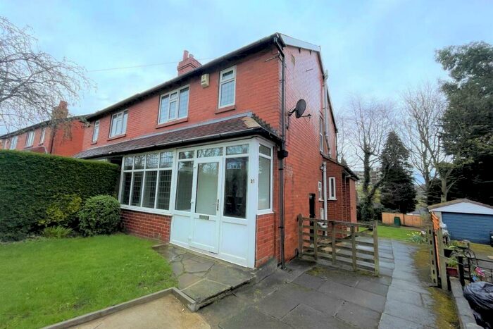 3 Bedroom Semi-Detached House To Rent In Stainburn Crescent, Moortown, Leeds, LS17