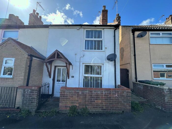 2 Bedroom Semi-Detached House To Rent In Blackwall Reach, Gorleston, Great Yarmouth, NR31