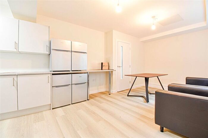 1 Bedroom Penthouse To Rent In Phoenix Gate, London Road, Newbury, Berkshire, RG14