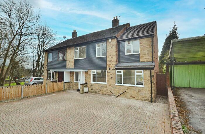 4 Bedroom Semi-Detached House To Rent In Harehills Lane, Chapel Allerton, Leeds, LS7