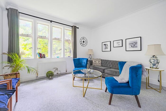 2 Bedroom Flat To Rent In Church Close, Kensington Church Street, London, W8