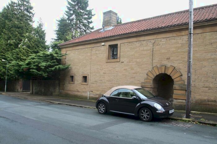 2 Bedroom Semi-Detached House To Rent In Kings Road, Ilkley, LS29