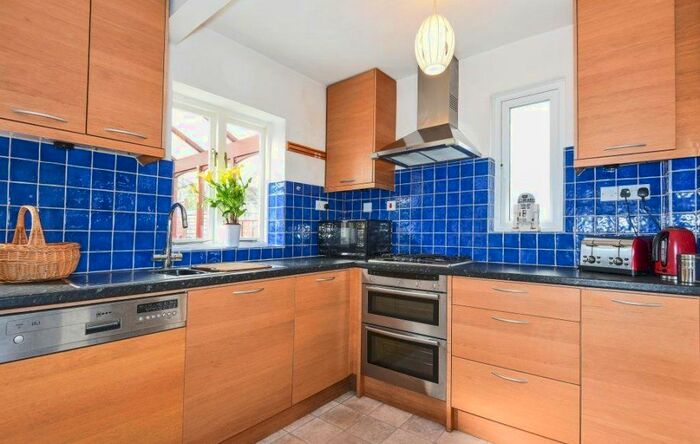 2 Bedroom Semi-Detached House To Rent In Montagu Road, Botley, Oxford OX2