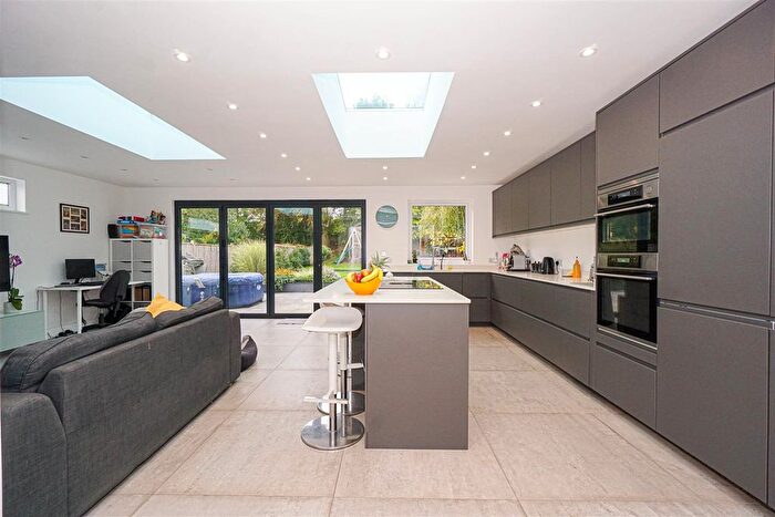 3 Bedroom Bungalow For Sale In Parkstone Road, Hastings, TN34