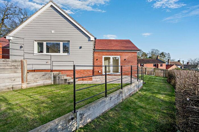 3 Bedroom Bungalow For Sale In North Hill, Woodbridge, Suffolk, IP12