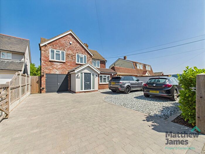4 Bedroom Detached House To Rent In Steam Mill Road, Bradfield, CO11