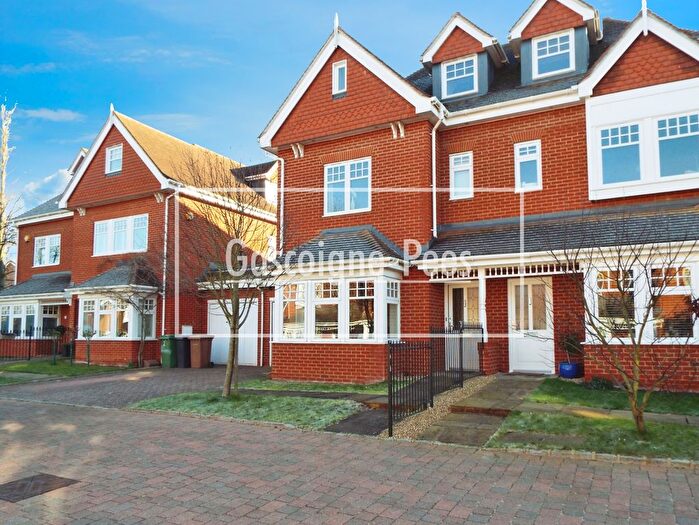 4 Bedroom Property To Rent In The Roseberys, Epsom, KT18
