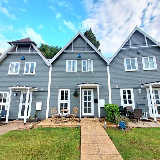 2 Bedroom Terraced House For Sale In The Roundel, Overstone, Northamptonshire, NN6
