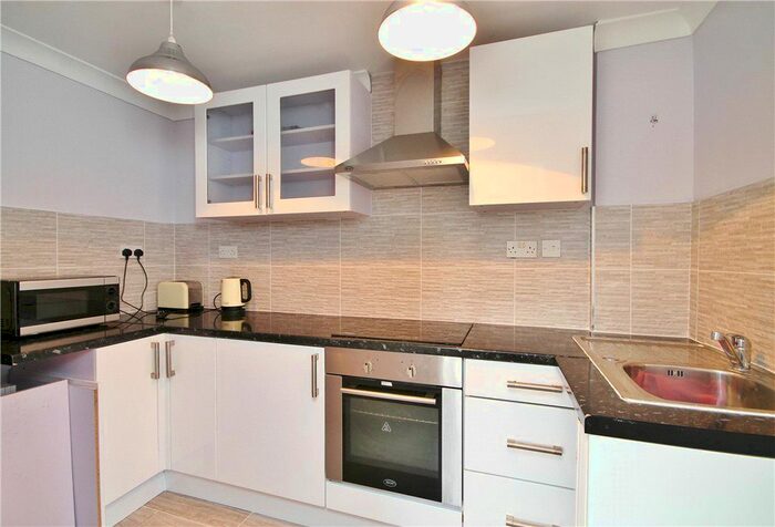 1 Bedroom Maisonette To Rent In Adelaide Road, Ashford, Surrey, TW15