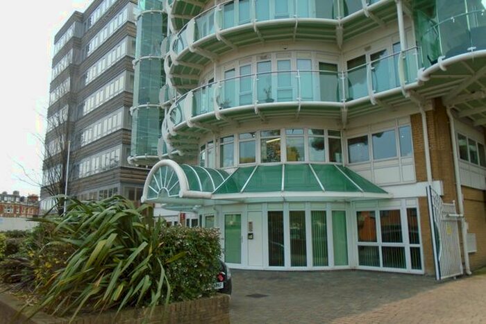 2 Bedroom Flat To Rent In Station Road, New Barnet, EN5