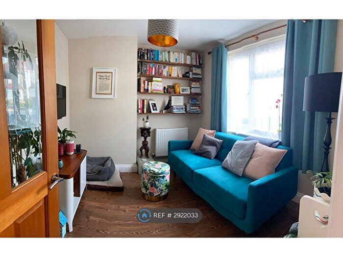 2 Bedroom Terraced House To Rent In Hall Street, Bristol, BS3