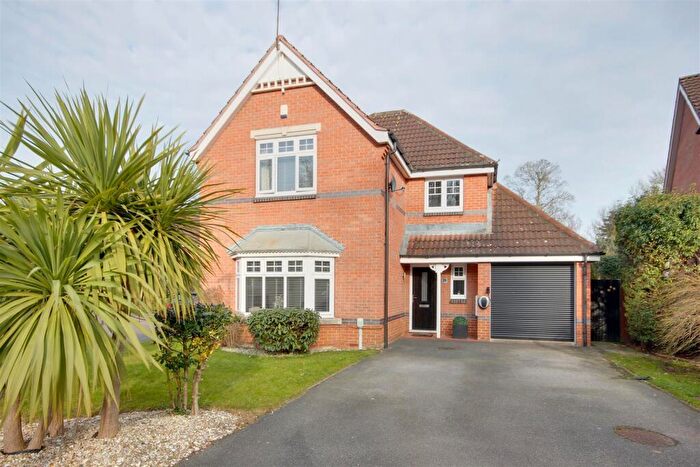 4 Bedroom Detached House For Sale In St. Marys Close, Hessle, HU13