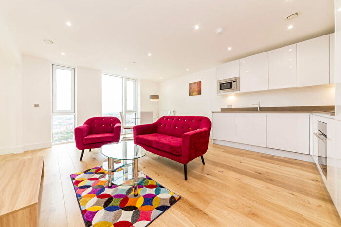 1 Bedroom Flat To Rent In High Street, Stratford, E15