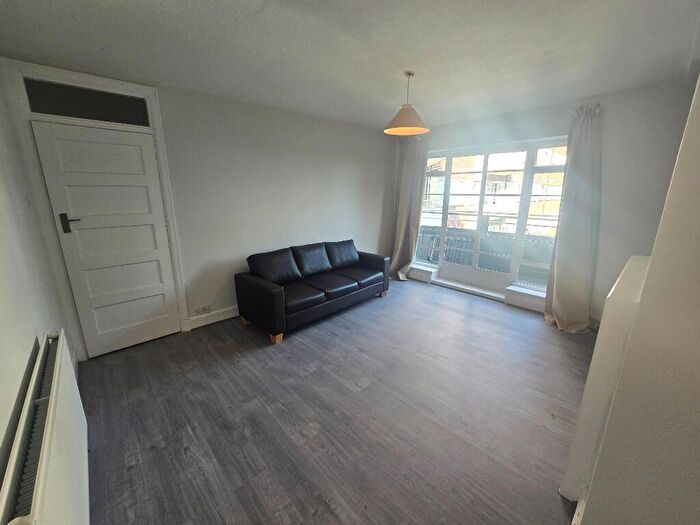 2 Bedroom Flat To Rent In Hornsey Lane, London, N6