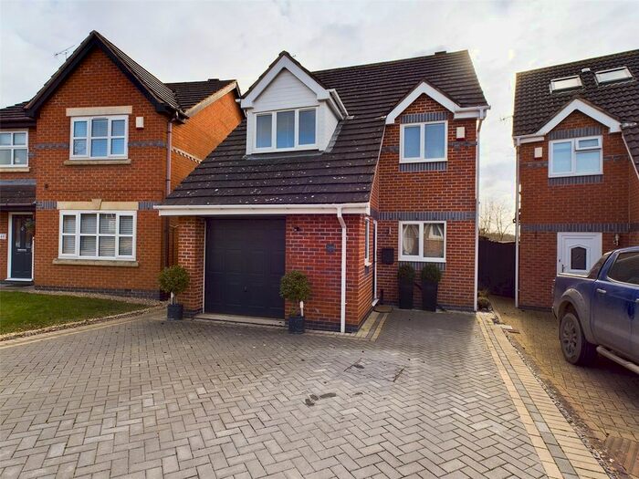 3 Bedroom Detached House For Sale In Peninsula Road, Brockhill Village, Norton, Worcester, WR5