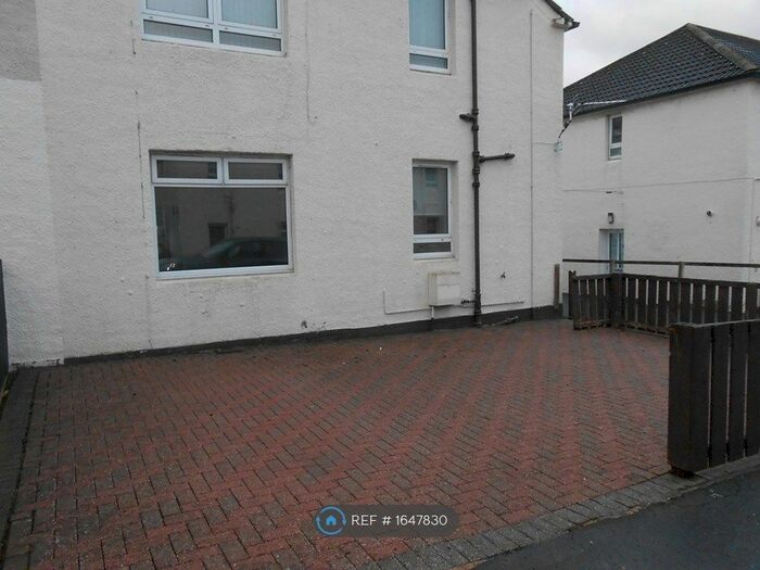 2 Bedroom Flat To Rent In Gray Street, Cumnock, KA18