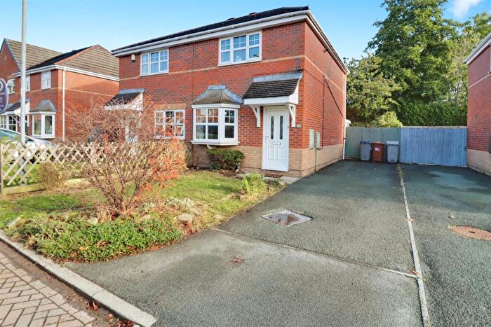 3 Bedroom Semi Detached House To Rent In Southey Close, Ettiley Heath, CW11