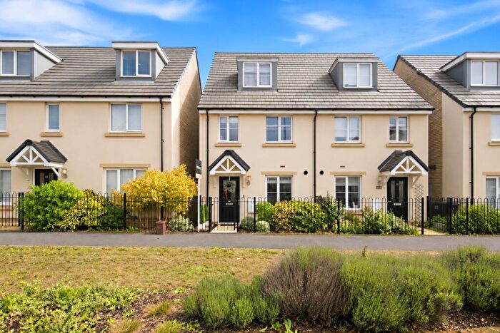 3 Bedroom Semi-Detached House For Sale In Newland Avenue, Bishop's Stortford, Hertfordshire, CM23