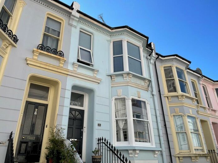 1 Bedroom Apartment To Rent In St Georges Terrace, Brighton, BN2