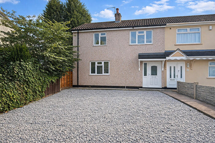 3 Bedroom Semi Detached House To Rent In Buxton Avenue, Silverdal, ST5