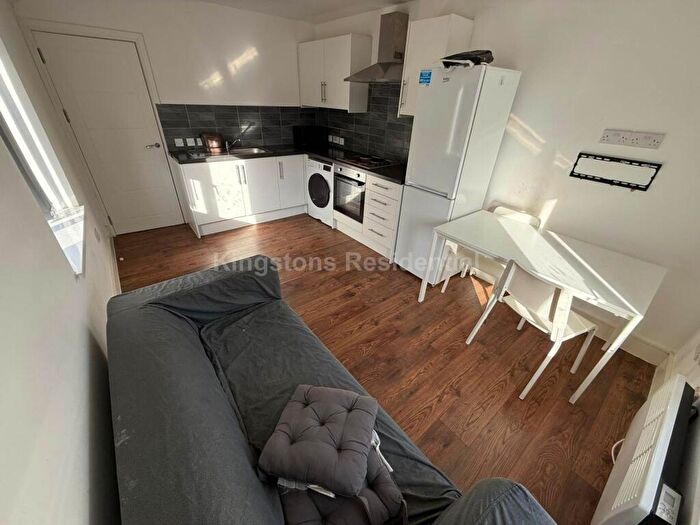 1 Bedroom Flat To Rent In Woodville Road, Cardiff, CF24