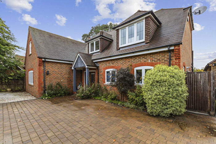 4 Bedroom Detached House For Sale In Portsmouth Road, Hindhead, GU26