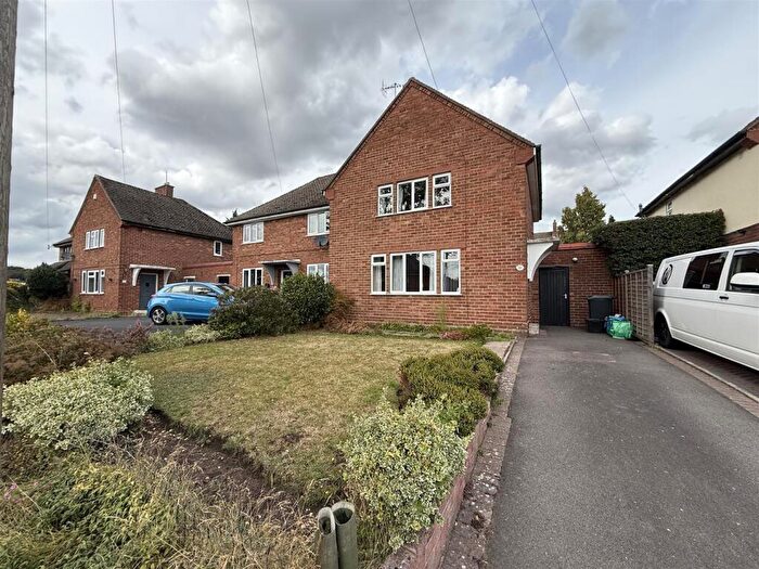 3 Bedroom Semi-Detached House For Sale In Devon Road, Stourbridge, DY8