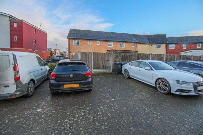 3 Bedroom End Of Terrace House For Sale In Parish Way, Harlow, CM20