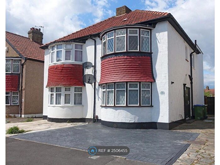 3 Bedroom Semi-Detached House To Rent In Charmouth Road, London, DA16