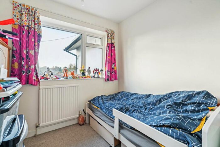 2 Bedroom Apartment For Sale In St Peters Court, High Street, Chalfont St. Peter, Buckinghamshire, SL9