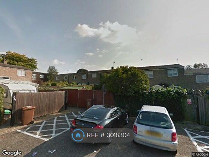 3 Bedroom Terraced House To Rent In Vardon Road, Stevenage, SG1