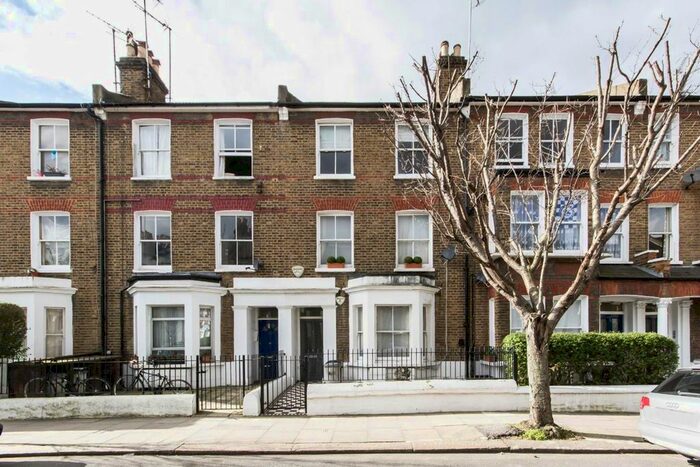 2 Bedroom Flat To Rent In Sulgrave Road, London, W6