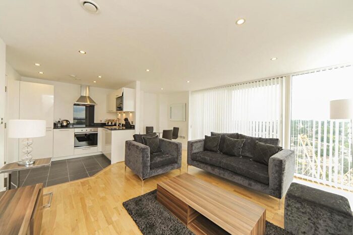 2 Bedroom Apartment To Rent In Mill Lane, London, SE8