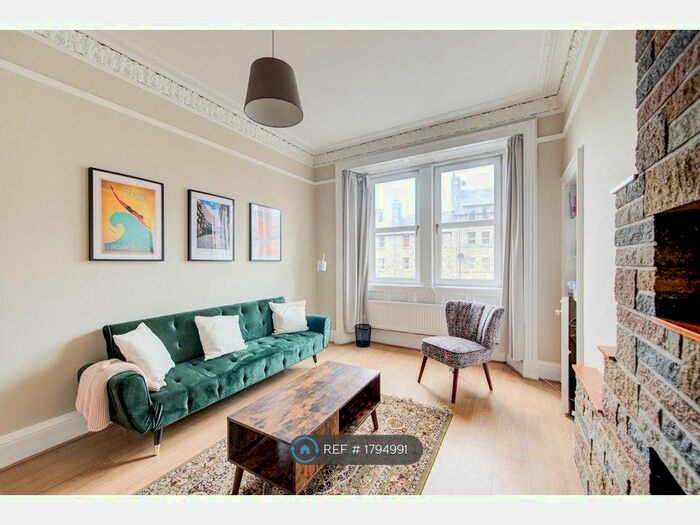 2 Bedroom Flat To Rent In Piershill Place, Edinburgh, EH8