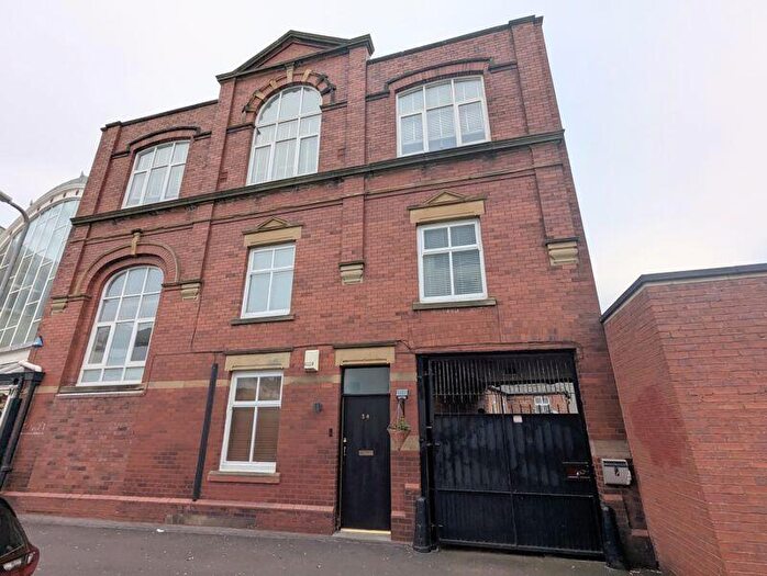 2 Bedroom Terraced House To Rent In West Street, Southport Centre, Merseyside, PR8