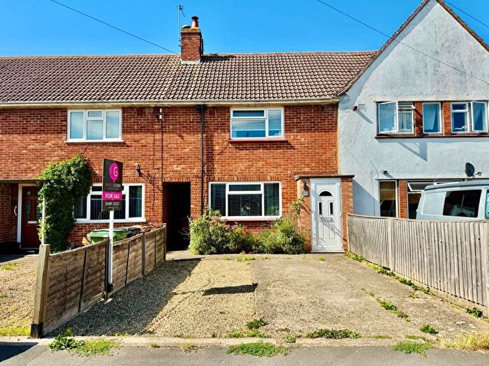 2 Bedroom Terraced House For Sale In Wilding Road, Wallingford, OX10