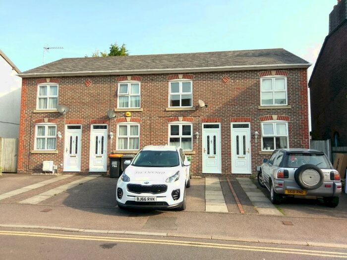 2 Bedroom Terraced House To Rent In Victoria Street, Dunstable, LU6