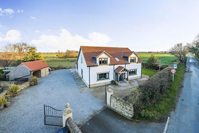 4 Bedroom Detached House For Sale In Hackforth, Bedale, DL8