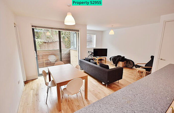 2 Bedroom Maisonette To Rent In Kentish Town Road, London, NW1