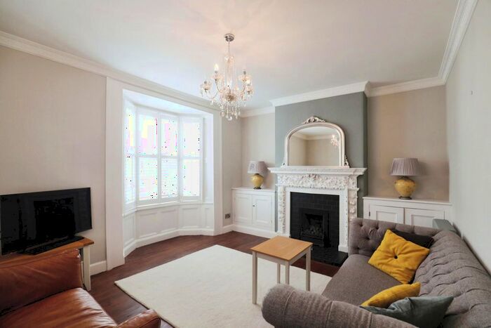 2 Bedroom End Of Terrace House To Rent In Alma Terrace, York, YO10