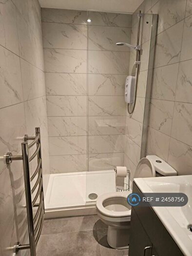 1 Bedroom Flat To Rent In Empire House, Bradford, BD1