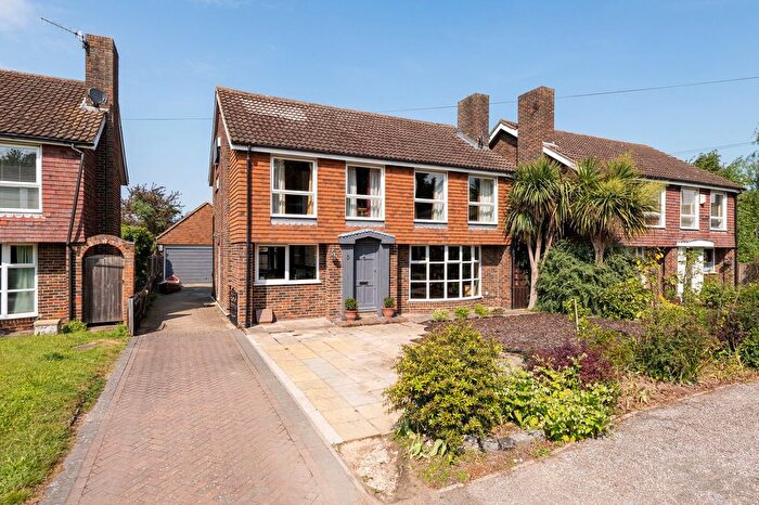 4 Bedroom Detached House For Sale In Canterbury Road, Faversham, ME13