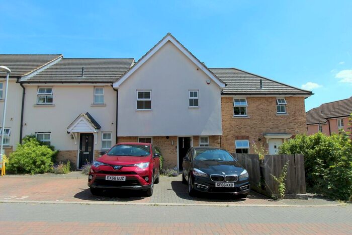 3 Bedroom Terraced House To Rent In St. Stephens Crescent, Chadwell St. Mary, Grays, RM16