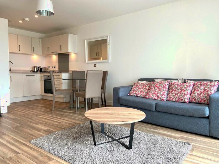 1 Bedroom Apartment To Rent In Lexington Gardens, Birmingham, B15