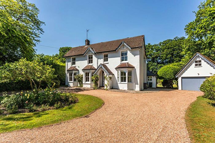 4 Bedroom Detached House For Sale In Birchwood Grove Road, Burgess Hill, RH15