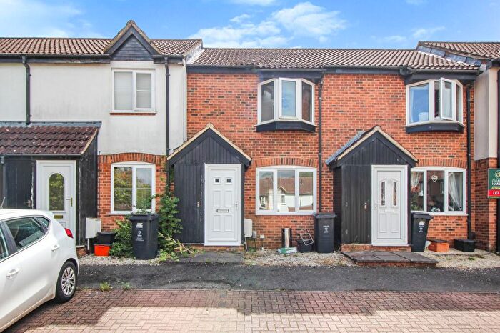 2 Bedroom Terraced House To Rent In Lowes Close, Sparcells, SN5